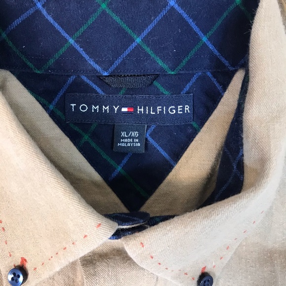 Tommy Hilfiger Button Down Multi color buttons XL - Picture 4 of 11
